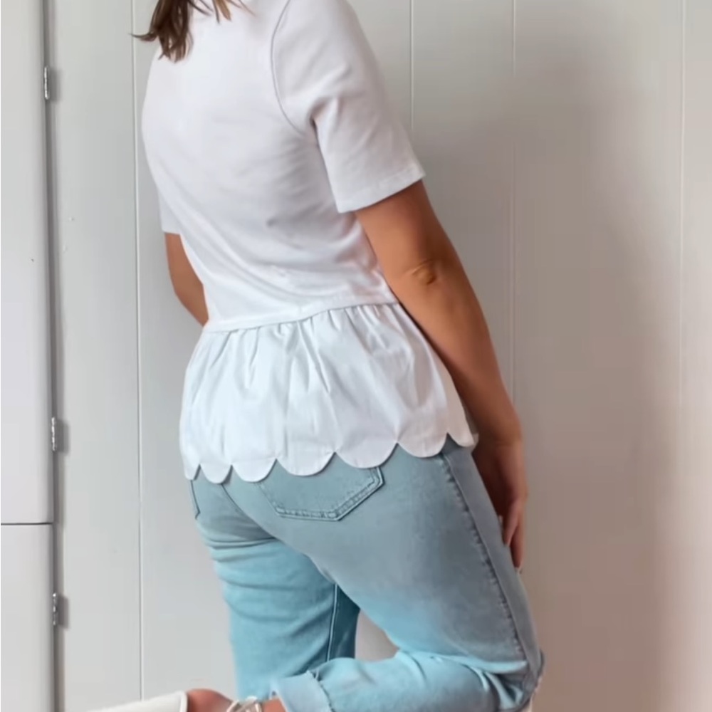 White scallop edge tshirt blouse